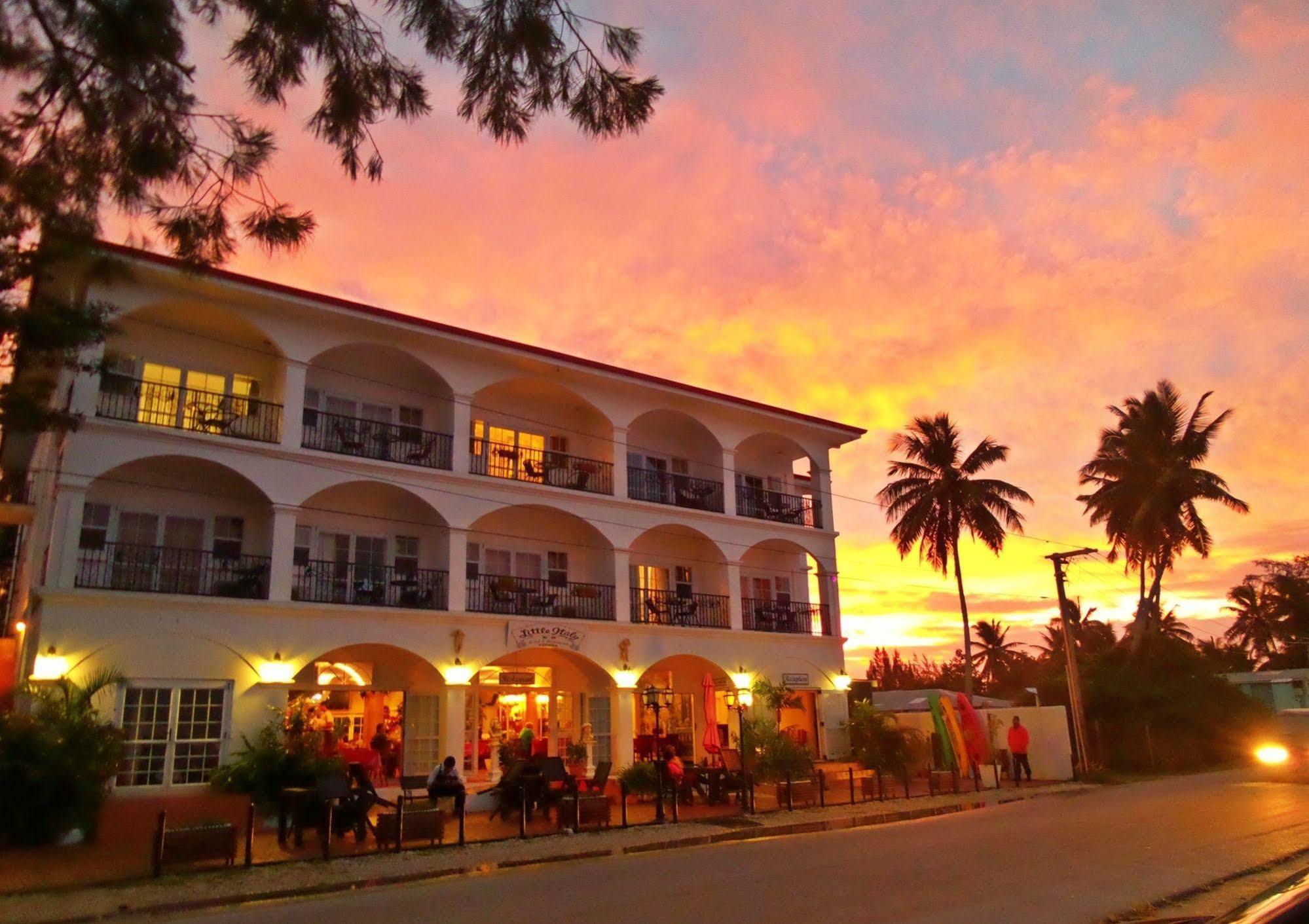 Little Italy Hotel Nuku'alofa Esterno foto